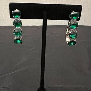NWT Elegant Emerald Glass Drop Earrings, Silver tone and Omega Back
